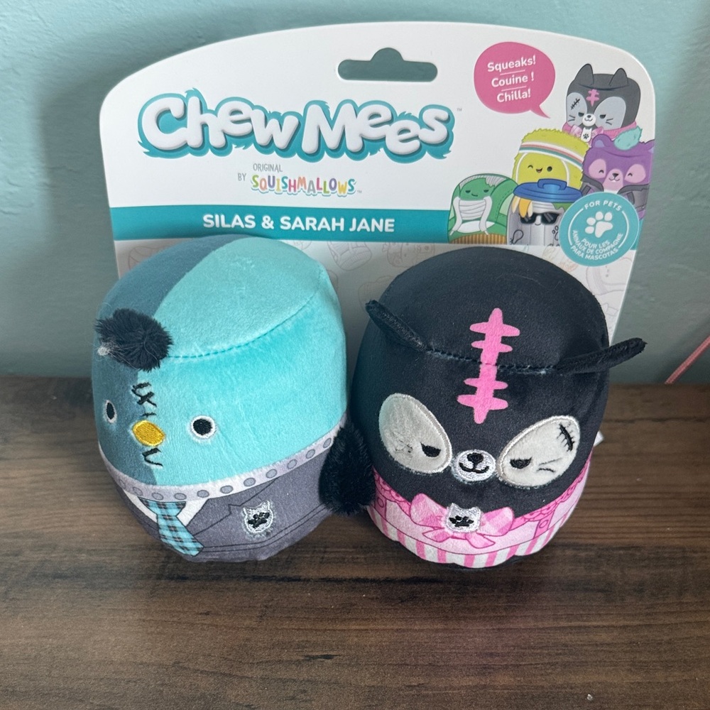 Chew Mees by Squishmallows Teal and Black Dog Toy